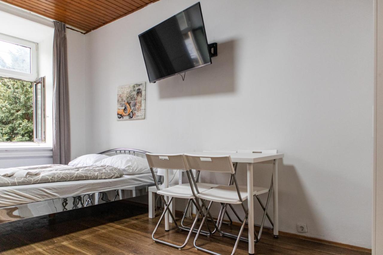Neat Studio Near Millenium Tower Wien Eksteriør bilde